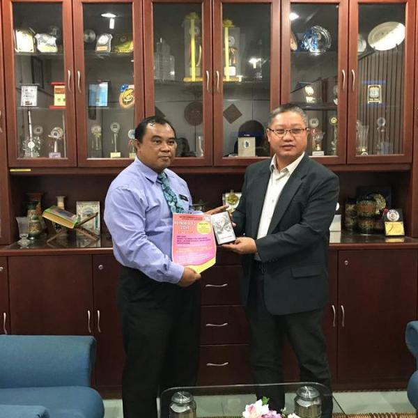 Kunjungan SMK Petra jaya 03