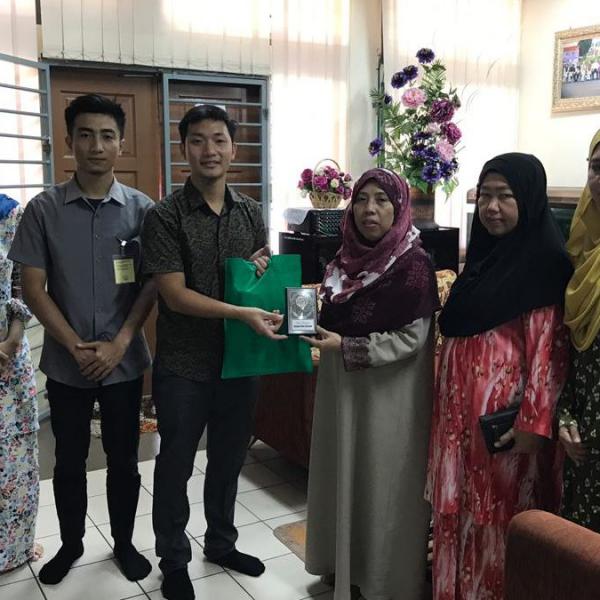Kunjungan SMK Tunku Abdul Rahman